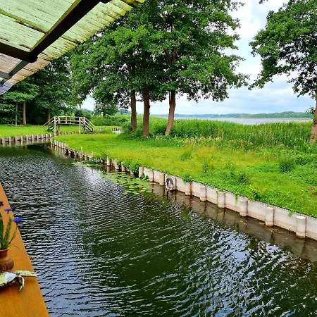 Bungalow Inkl. Boot Direkt Am See Appartamento