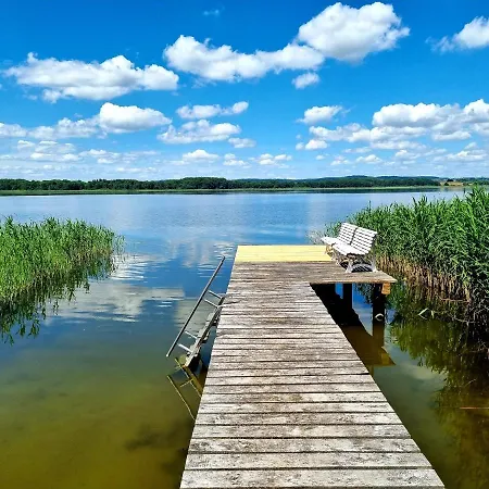 Bungalow Inkl. Boot Direkt Am See Basedow (Mecklenburg-Vorpommern)